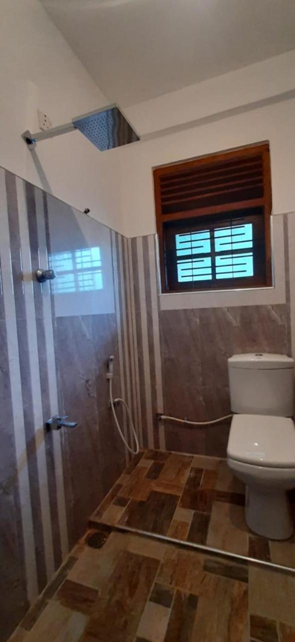 Silverline Guest House Anuradhapura Zimmer foto